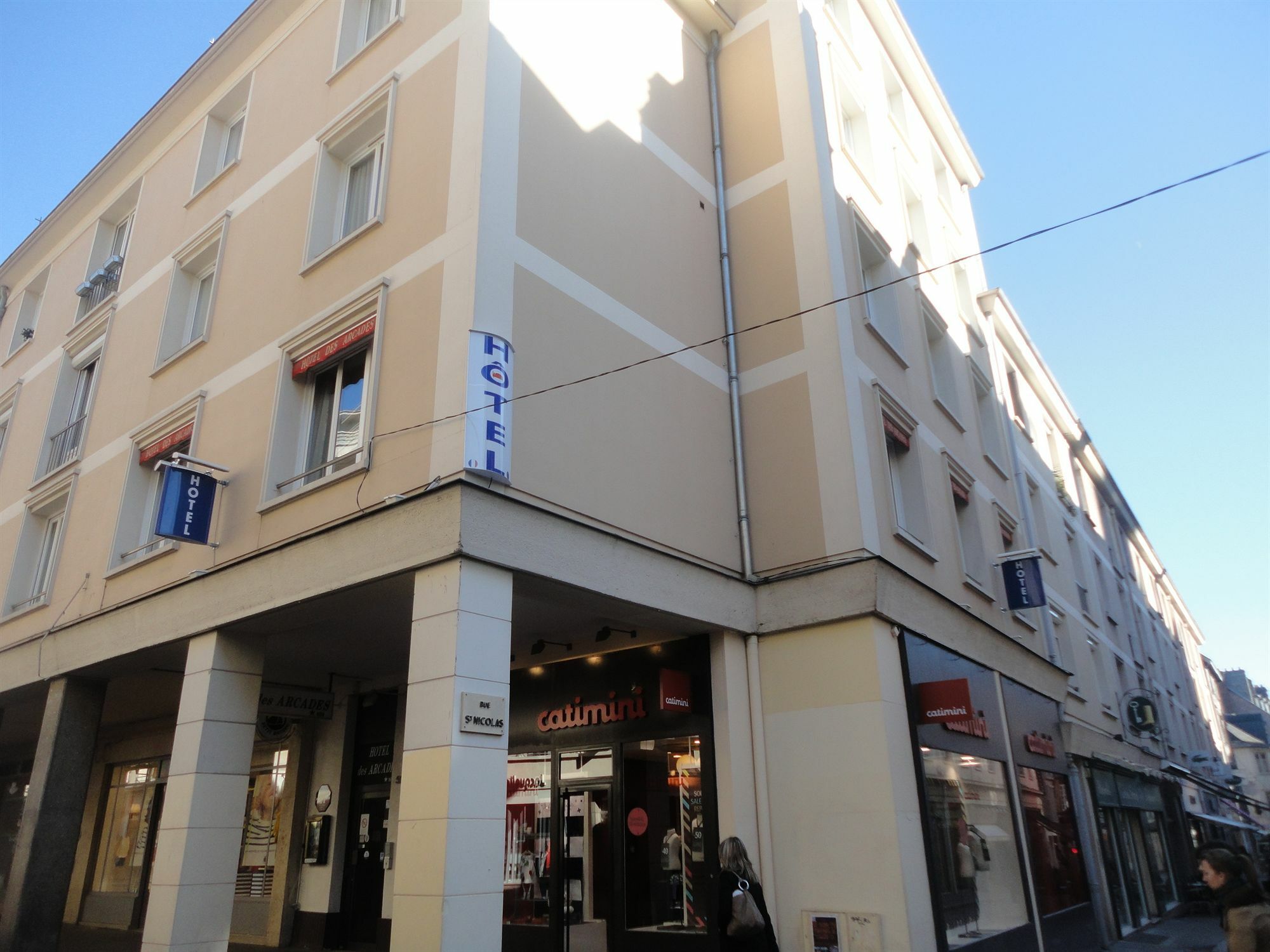 Hotel Les Arcades Ruan Exterior foto
